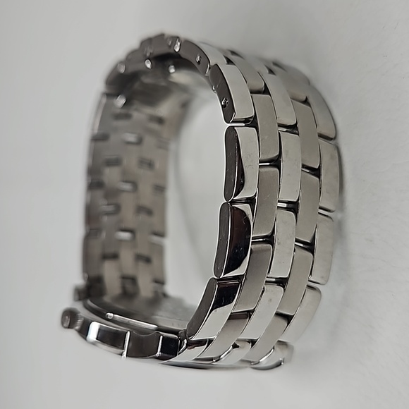 Authentic Gucci Watch 5500M Dial Quartz Silver  Gray Link Date Watch - Picture 3 of 14